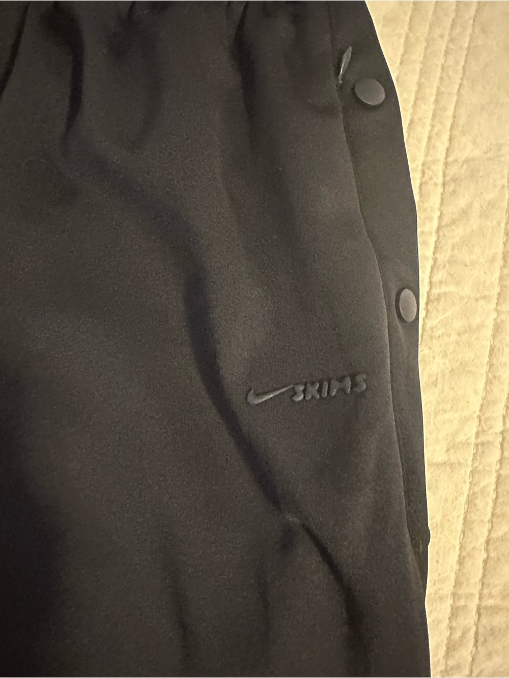 Nike Skims Men's Black Snap-Detail Athletic Joggers size XL - Picture 2 of 6